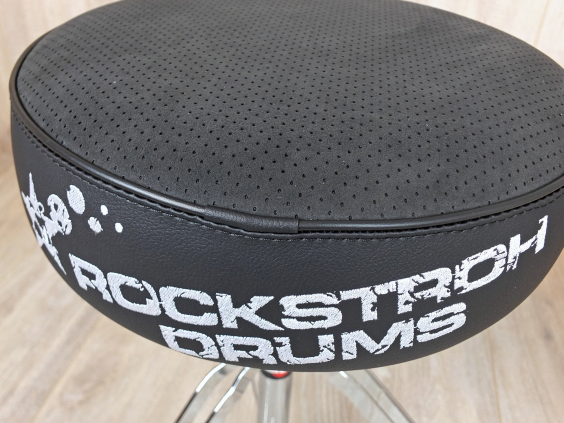 Alex Oehm Custom Hocker Detail 01