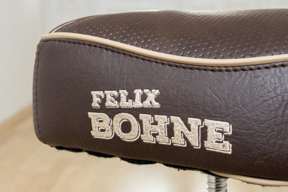 Felix Bohne Custom Throne Detail 02