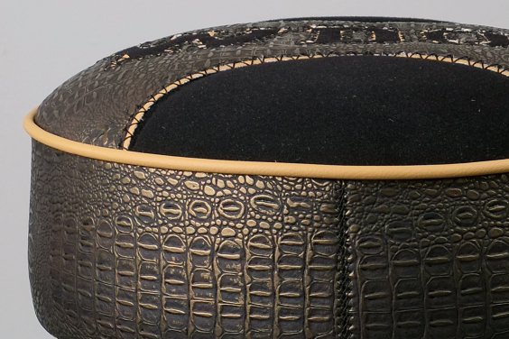 Stephan Hoffmann Custom Hocker Detail 04